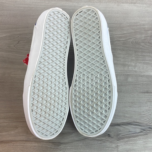 VANS- Custom Handpainted vans slip Ons - Picture 8 of 8